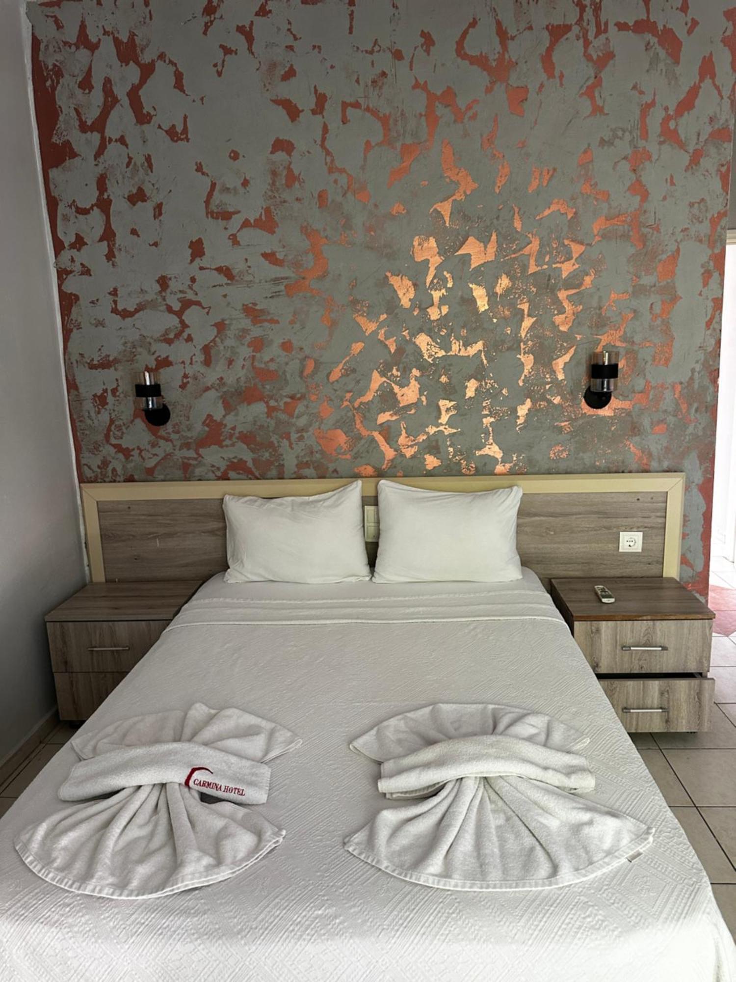 Carmina Hotel Ovacik  Bilik gambar