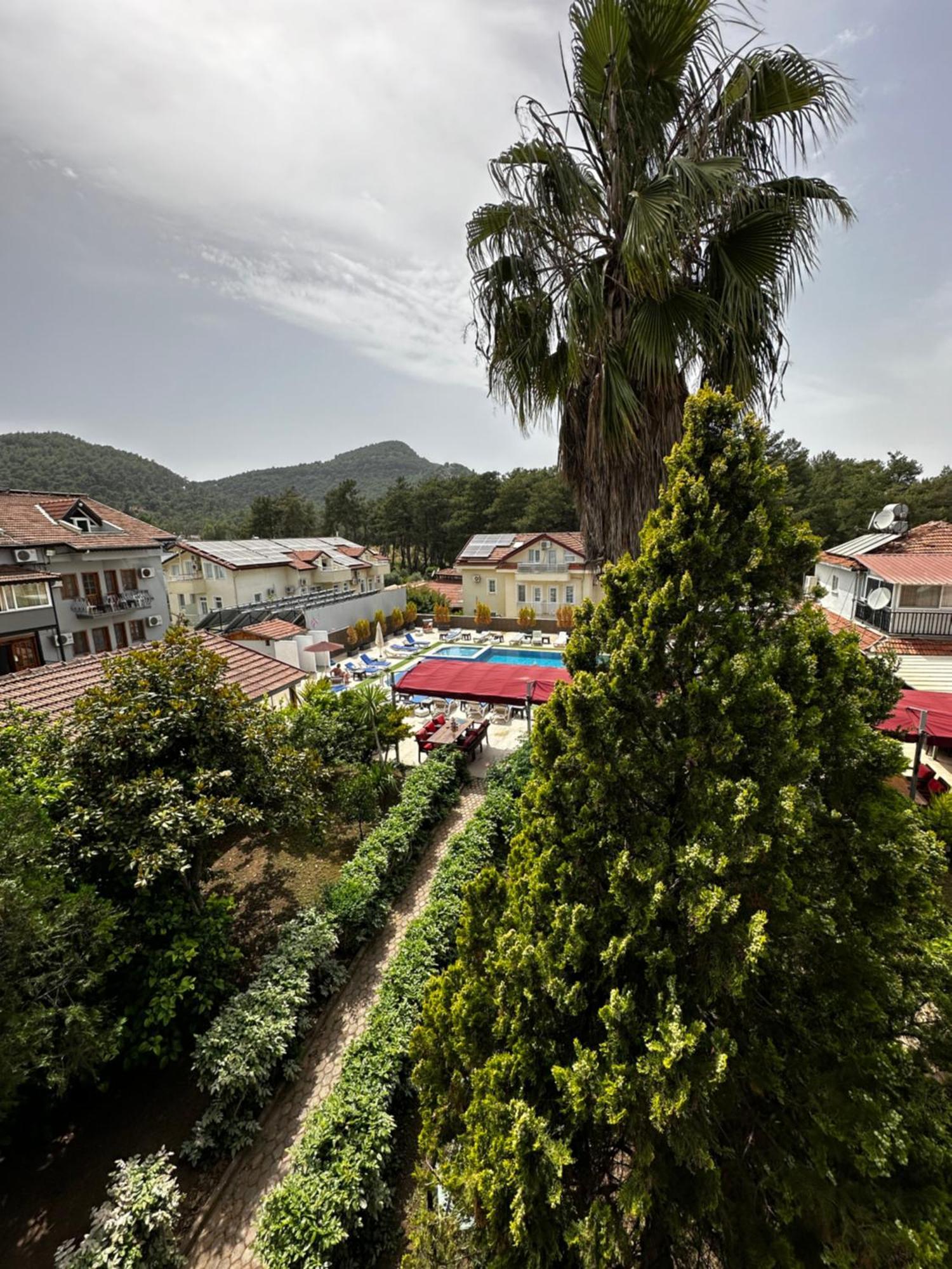 Carmina Hotel Ovacik  Bilik gambar