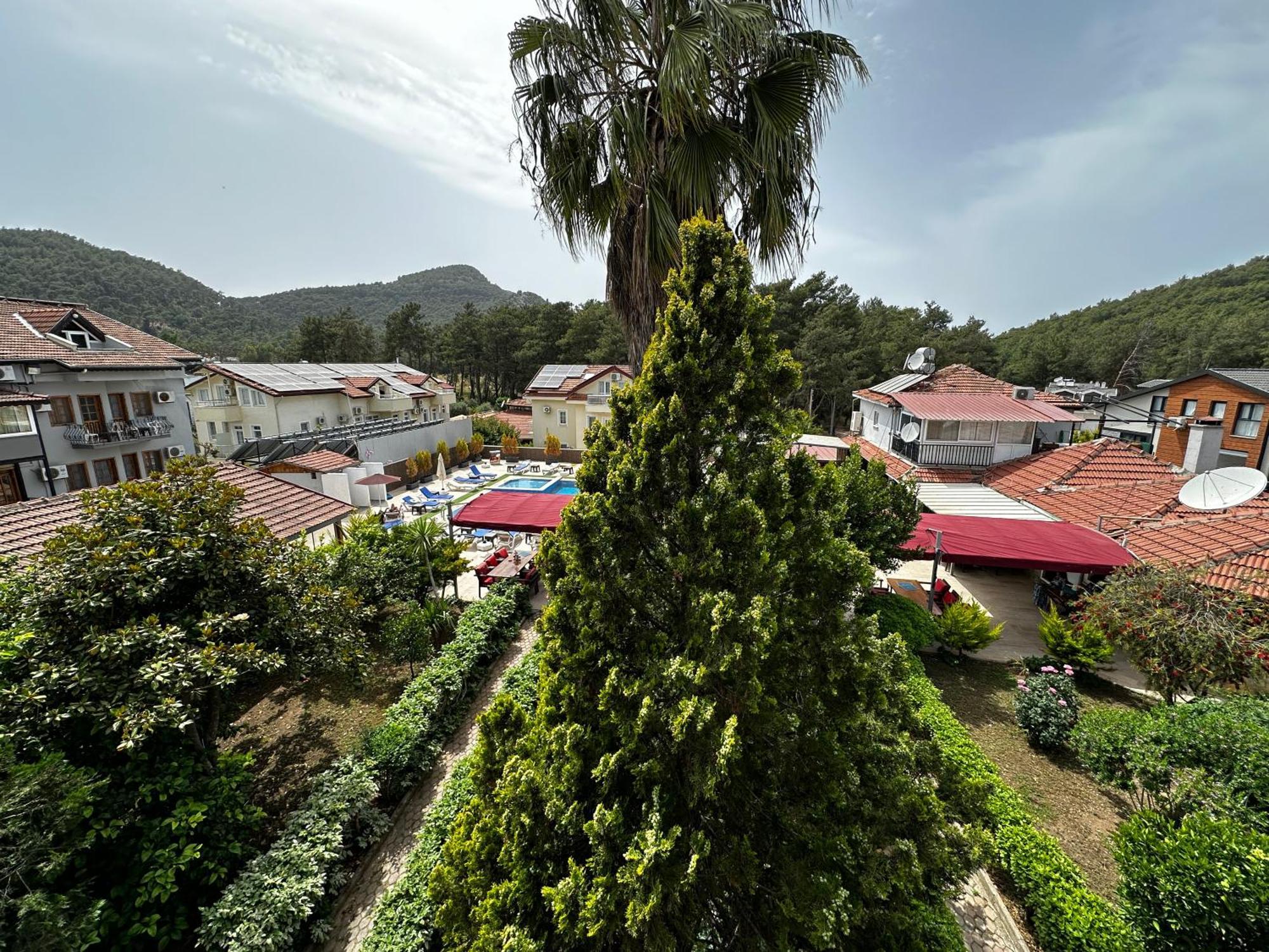 Carmina Hotel Ovacik  Bilik gambar